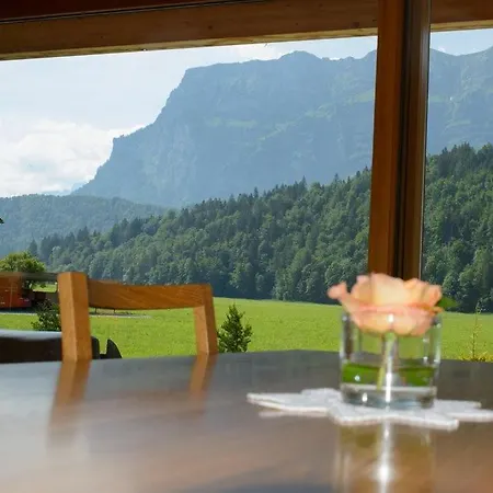 Haus Sonne & 比兹奥