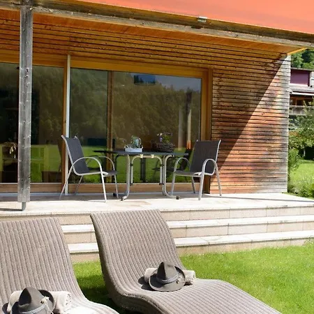 Haus Sonne & 比兹奥